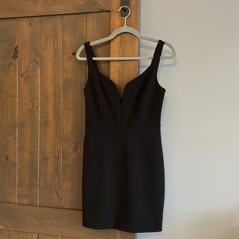 Express | Black cocktail dress | Size 6
